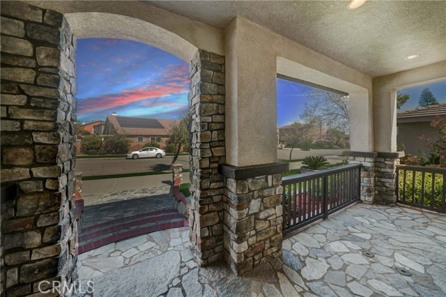 Detail Gallery Image 6 of 74 For 7400 Arbor Ln, Rancho Cucamonga,  CA 91739 - 6 Beds | 4/1 Baths