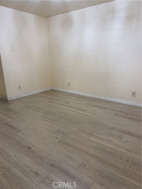 Detail Gallery Image 17 of 21 For 1175 E 9th St, Pomona,  CA 91766 - 3 Beds | 2/1 Baths