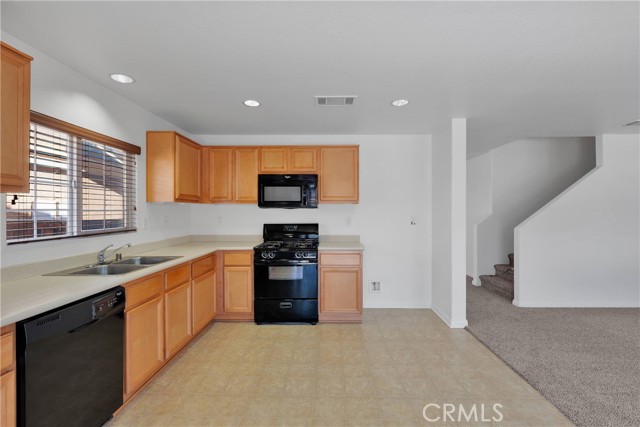 Detail Gallery Image 13 of 37 For 13102 Napa Ct, Hesperia,  CA 92344 - 5 Beds | 3 Baths