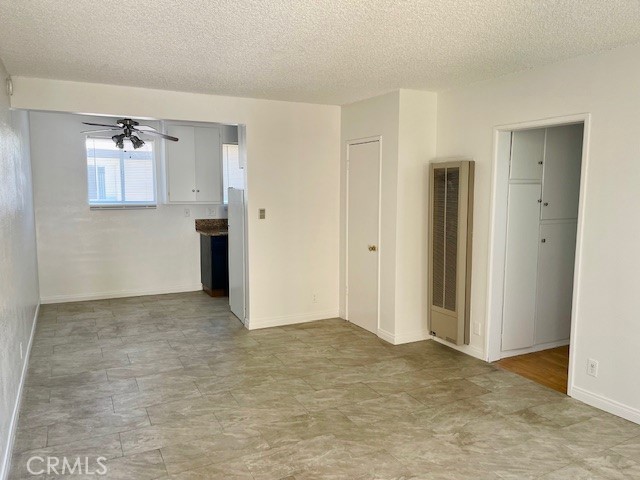 Detail Gallery Image 3 of 15 For 5105 Woodman Ave #3,  Sherman Oaks,  CA 91423 - 3 Beds | 2 Baths