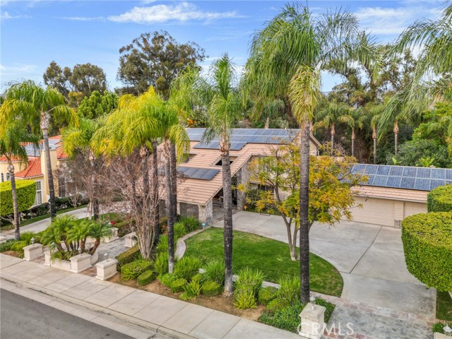 Detail Gallery Image 2 of 60 For 1457 Crestview Rd, Redlands,  CA 92374 - 4 Beds | 3/2 Baths