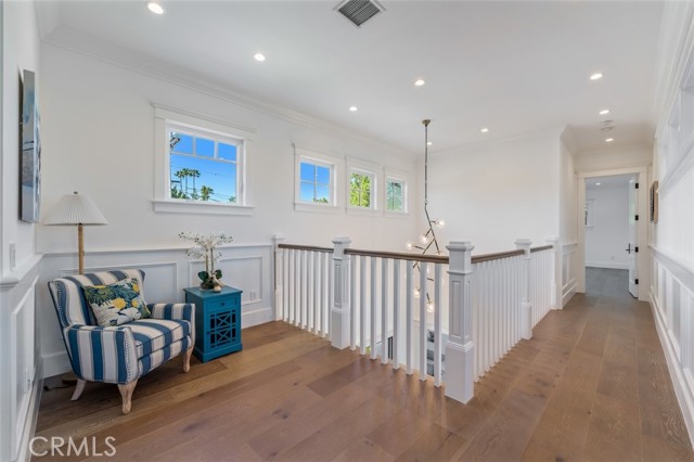 Detail Gallery Image 20 of 59 For 20701 Dumont St, Woodland Hills,  CA 91364 - 8 Beds | 9 Baths