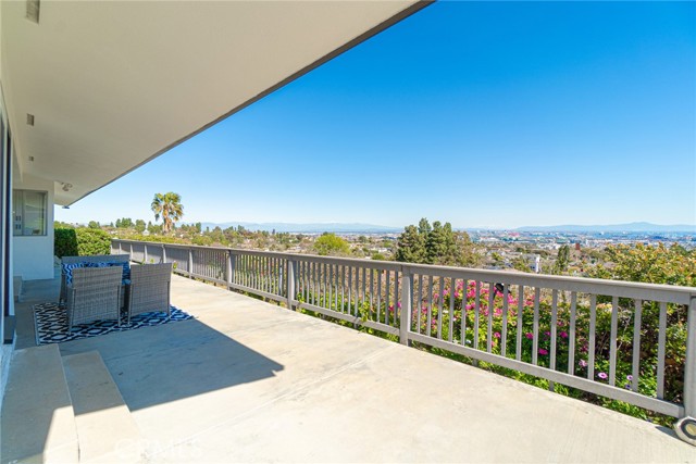 2050 Suana Drive, Rancho Palos Verdes, California 90275, 3 Bedrooms Bedrooms, ,2 BathroomsBathrooms,Residential,Sold,Suana,PV23027365