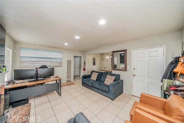 Detail Gallery Image 16 of 36 For 13512 Blvd Arrow, Fontana,  CA 92335 - 2 Beds | 1 Baths
