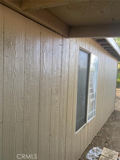 14748 Randall Avenue, Fontana CA: https://media.crmls.org/medias/03f5a917-d2d3-4eb8-8965-4d34ca81a5f6.jpg