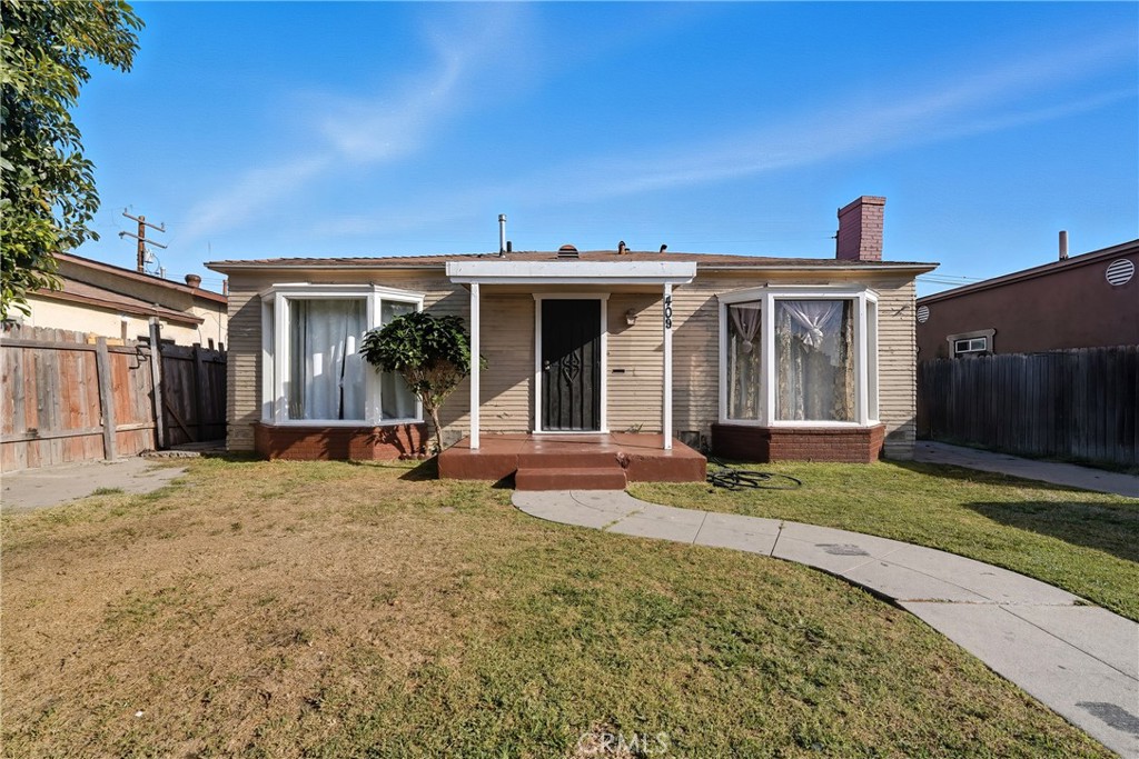 409 W Cedar St