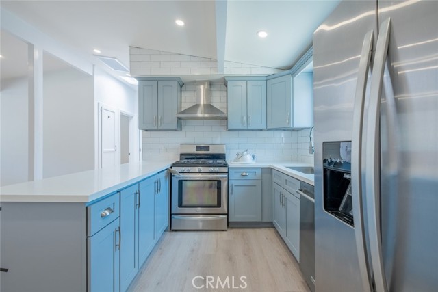 7865 Cantaloupe Avenue, Panorama City CA: https://media.crmls.org/medias/03f63f07-1981-43f8-a5c8-4450c07fa4a9.jpg