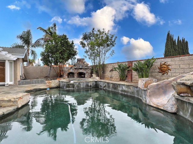 25322 Romera Place, Lake Forest CA: https://media.crmls.org/medias/03f67ab6-f73a-4911-a9da-2ee95a2634bc.jpg