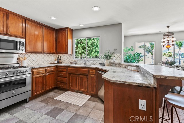 Detail Gallery Image 17 of 45 For 505 Bluerock Dr, San Luis Obispo,  CA 93401 - 3 Beds | 3 Baths