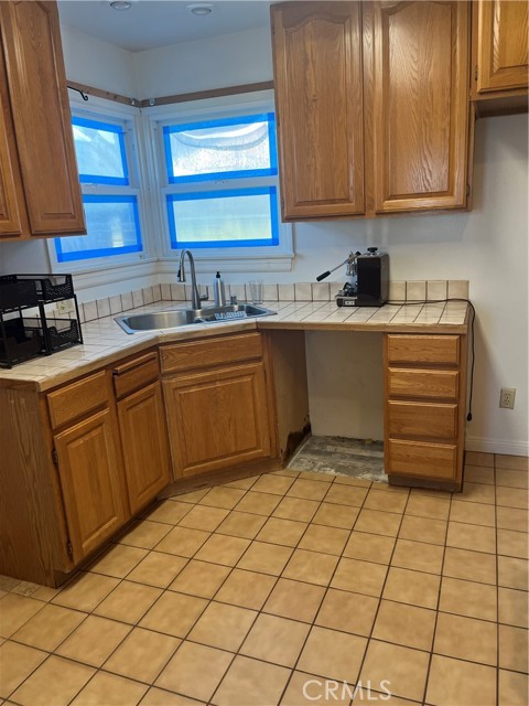 Detail Gallery Image 6 of 21 For 147 Las Flores, Altadena,  CA 91001 - 3 Beds | 1 Baths