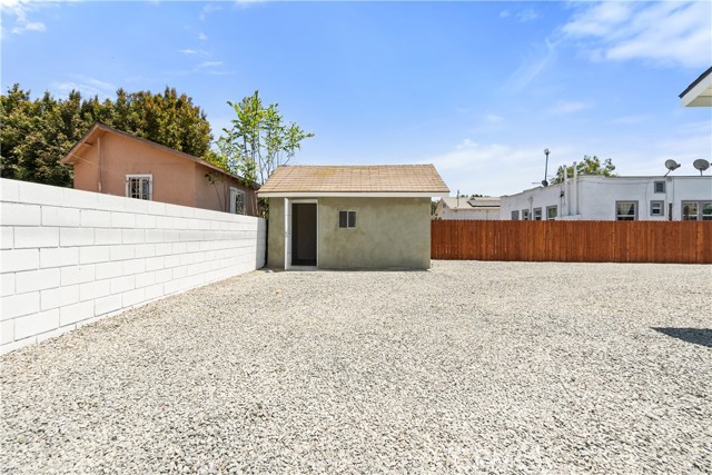 Detail Gallery Image 36 of 52 For 1251 Leighton Ave #1251,  Los Angeles,  CA 90037 - 5 Beds | 2 Baths