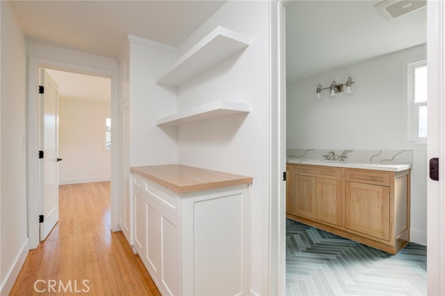 419 Avenue F, Redondo Beach, California 90277, 3 Bedrooms Bedrooms, ,1 BathroomBathrooms,Residential,Sold,Avenue F,SB22047389