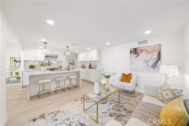 Detail Gallery Image 6 of 33 For 18070 Mark Ln, Yorba Linda,  CA 92886 - 4 Beds | 2 Baths