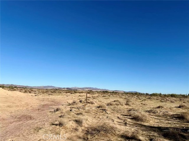 Detail Gallery Image 5 of 12 For 32467 Lakeview, Newberry Springs,  CA 92365 - – Beds | – Baths