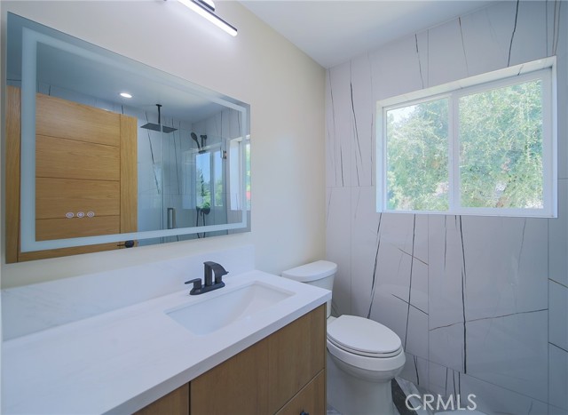 2536 Rockdell Street, La Crescenta CA: https://media.crmls.org/medias/03fb4483-4ccb-4c2e-8d8c-ae470c8d726c.jpg
