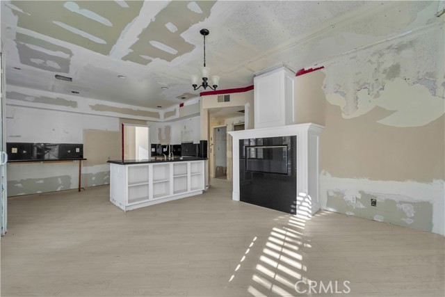 Detail Gallery Image 12 of 30 For 38855 Calistoga St, Palmdale,  CA 93551 - 4 Beds | 2/1 Baths