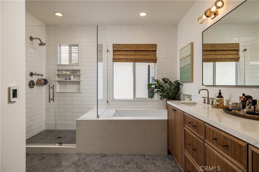 MLS #OC26142435 image #19