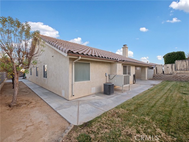 Detail Gallery Image 23 of 30 For 12550 Whispering Spring Rd, Victorville,  CA 92395 - 3 Beds | 2 Baths