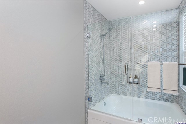 2 Bed Home for Sale in Sherman Oaks, California