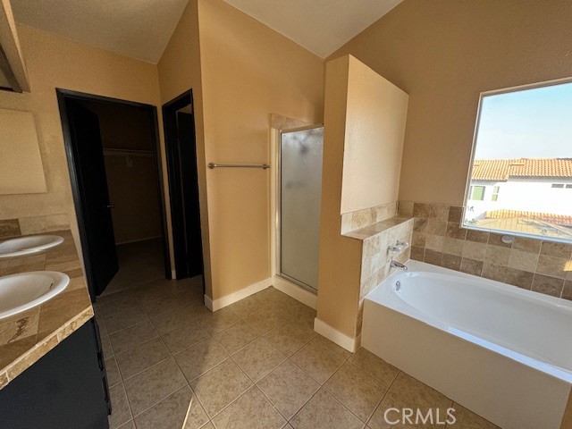 Detail Gallery Image 10 of 17 For 19814 Cuyama Ln, Riverside,  CA 92508 - 4 Beds | 2/1 Baths