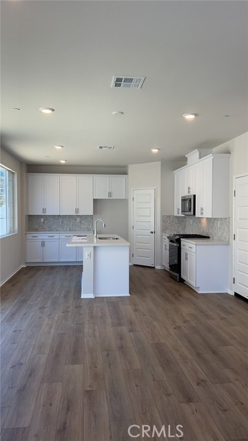 Detail Gallery Image 21 of 23 For 40718 Melrose Dr, Temecula,  CA 92591 - 4 Beds | 3 Baths