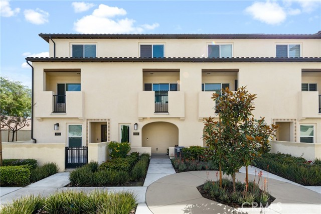 7418 Royal Street, Buena Park CA: https://media.crmls.org/medias/03fe26e2-1940-4b8f-b1a7-98ec349480cf.jpg