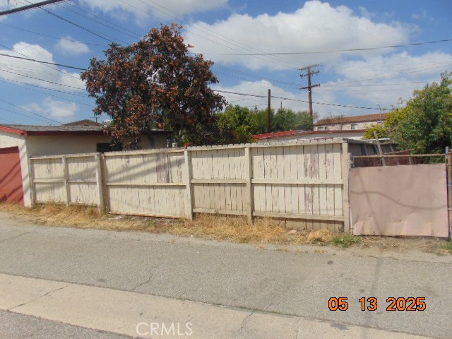 Image 9 of 24 For 20534 Pioneer Boulevard