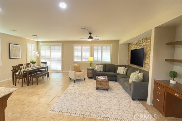 29265 Fenwick Circle, Menifee CA: https://media.crmls.org/medias/03fec4dc-274b-4596-a81c-16a9d81487ad.jpg