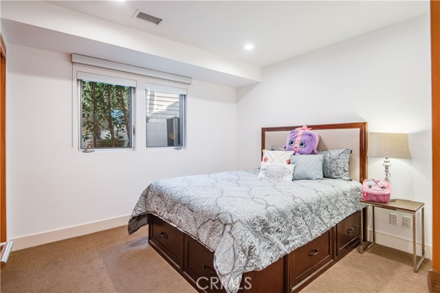 1211 Bayview Drive, Manhattan Beach, California 90266, 4 Bedrooms Bedrooms, ,4 BathroomsBathrooms,Residential,Sold,Bayview,SB21169008