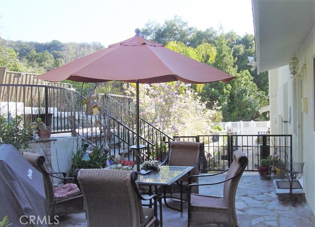 Detail Gallery Image 32 of 75 For 60 Upper Lake Rd, Thousand Oaks,  CA 91361 - 4 Beds | 4 Baths