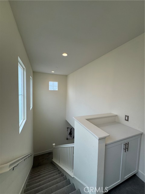 526 W Tribella Court, Santa Ana CA: https://media.crmls.org/medias/04009913-e024-4595-9bd8-a9610cadc808.jpg