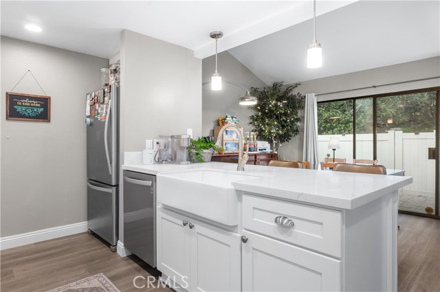 1137 Mountain Gate Road, Upland CA: https://media.crmls.org/medias/0401e0a1-e2ba-4a57-931b-68320d23abb6.jpg