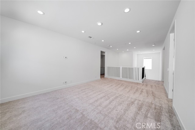 Detail Gallery Image 14 of 31 For 121 Wild Flower, Lake Forest,  CA 92630 - 5 Beds | 5 Baths