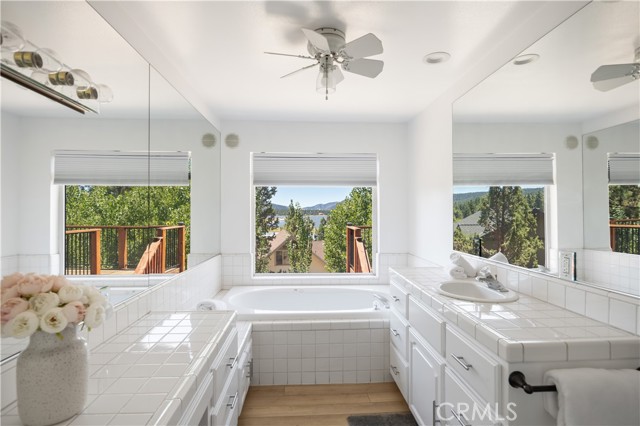 188 S Finch Drive, Big Bear Lake CA: https://media.crmls.org/medias/040210a1-3b15-40d6-a938-ce6f0318c038.jpg