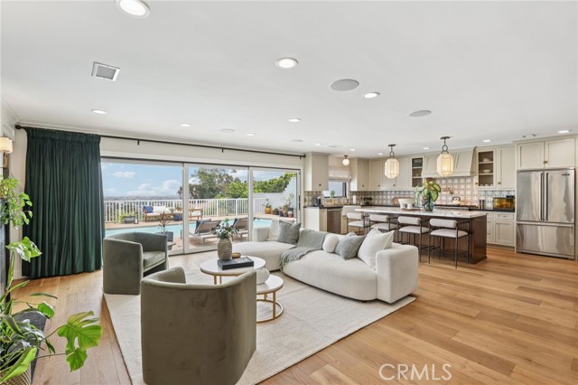 Detail Gallery Image 5 of 36 For 25908 Matfield Dr, Torrance,  CA 90505 - 3 Beds | 3 Baths