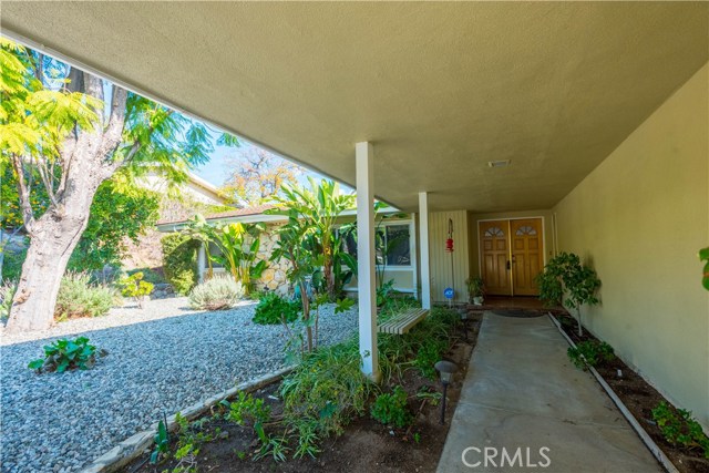 Detail Gallery Image 6 of 35 For 5974 Maury Ave, Woodland Hills,  CA 91367 - 3 Beds | 2 Baths