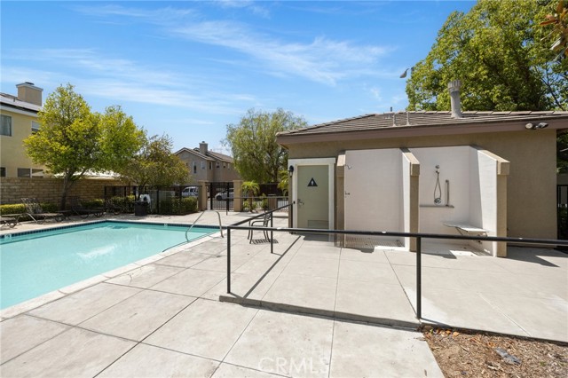28335 Sycamore Drive, Saugus CA: https://media.crmls.org/medias/0402f858-bd51-4302-a1a2-4bf627a5359e.jpg