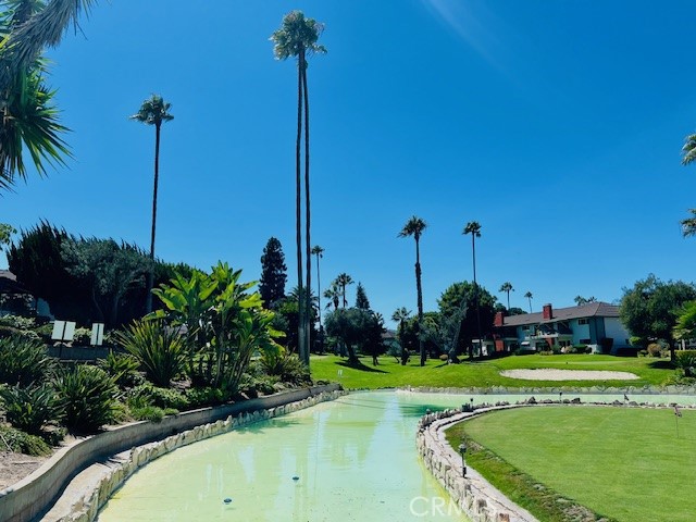 https://media.crmls.org/medias/04036b77-829c-4ebf-8fa1-9948f6efb544.jpg?preset=X-Large
