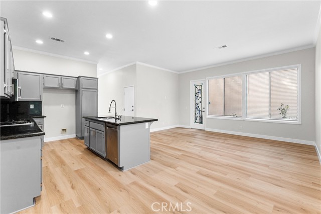 Detail Gallery Image 6 of 20 For 21 Belvedere, Aliso Viejo,  CA 92656 - 3 Beds | 2/1 Baths