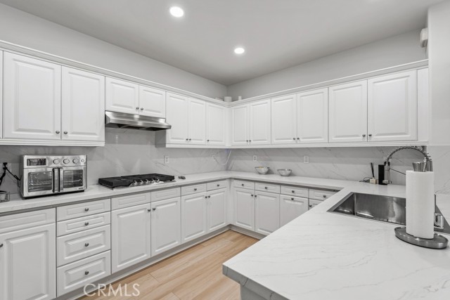 Detail Gallery Image 12 of 55 For 8506 Forest Park St, Chino,  CA 91708 - 3 Beds | 3/1 Baths