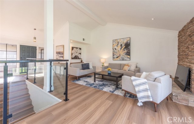 Detail Gallery Image 12 of 36 For 2 Flores, Irvine,  CA 92612 - 3 Beds | 2/1 Baths