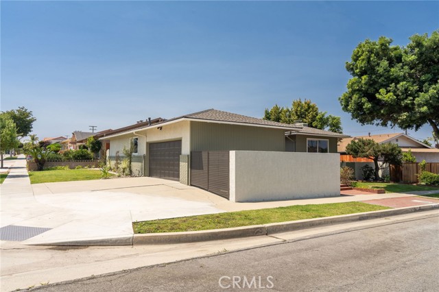 1905 W 232nd Street, Torrance CA: https://media.crmls.org/medias/0404828c-28af-460e-841c-eefc41d4c7d9.jpg