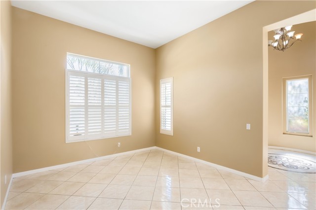 Detail Gallery Image 13 of 51 For 1612 Hillsborough St, Chula Vista,  CA 91913 - 5 Beds | 3/1 Baths
