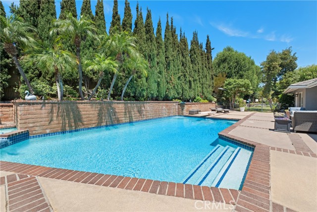 Detail Gallery Image 27 of 53 For 12261 Browning Ave, North Tustin,  CA 92705 - 5 Beds | 4/1 Baths