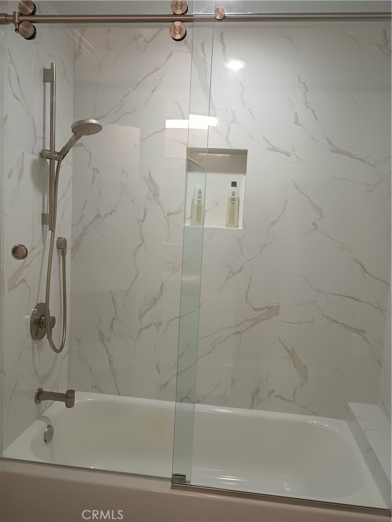 MLS #OC25222453 image #22