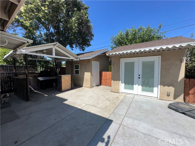 9387 Frankfort Avenue, Fontana CA: https://media.crmls.org/medias/04058d88-ae55-4c87-9f4c-1980903f659d.jpg