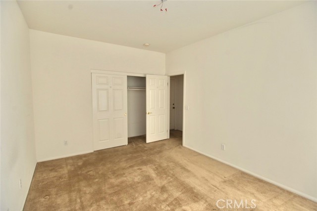 Detail Gallery Image 6 of 13 For 13037 Sunset Canyon, Victorville,  CA 92395 - 3 Beds | 2 Baths