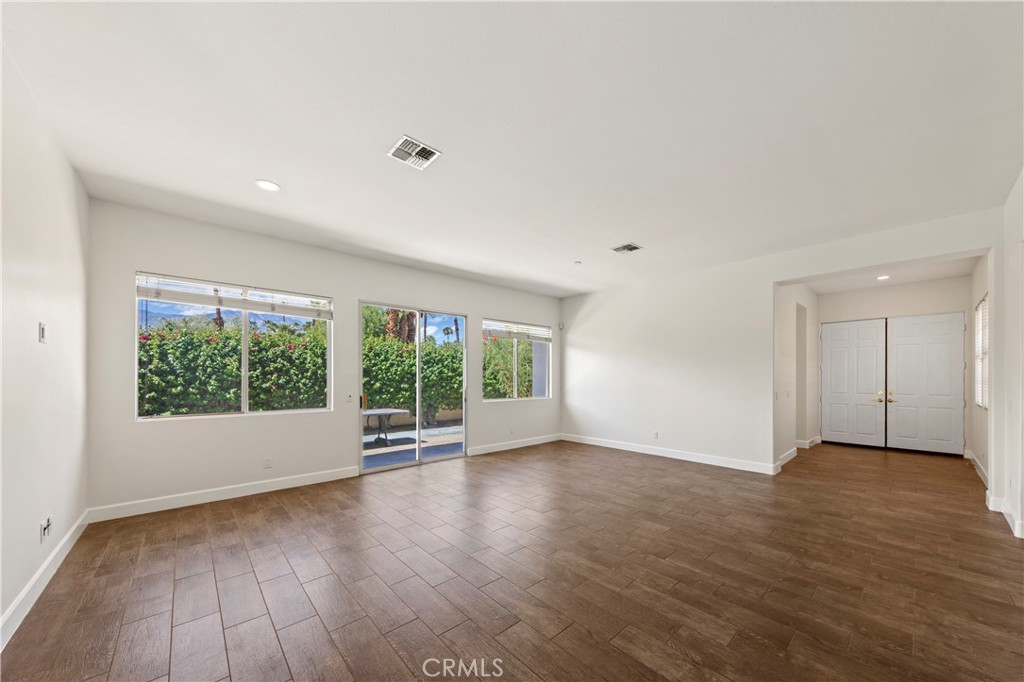 MLS #OC25175236 image #7