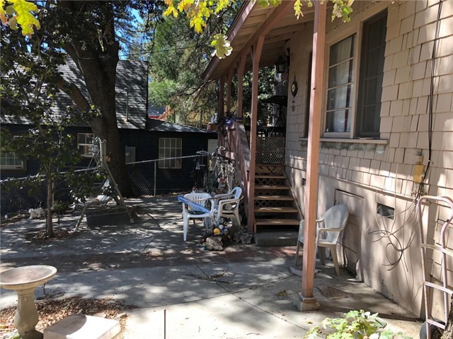 23792 Springwater, Crestline, CA 92325