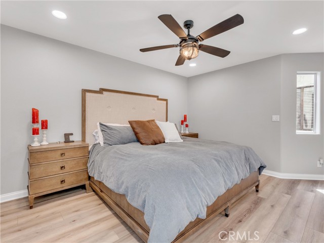 Detail Gallery Image 28 of 54 For 29729 Strawberry Hill Dr, Agoura Hills,  CA 91301 - 3 Beds | 3 Baths